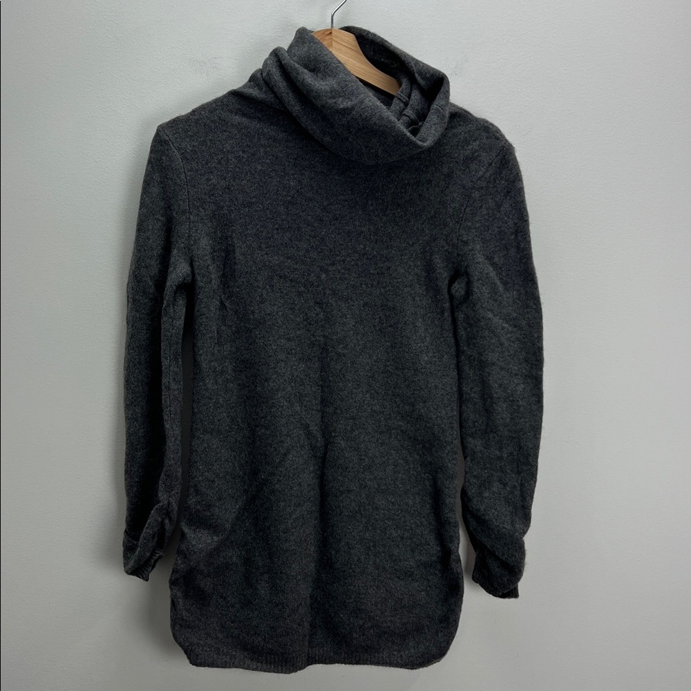 Lot Of Cashmere Sweaters Flawed Crafting DIY Mending Projects Gray Purple Soft - Picture 2 of 12